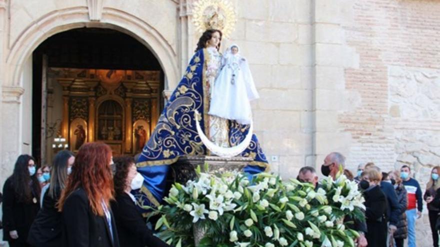 Calendario de la Virgen de la Candelaria en Alicante