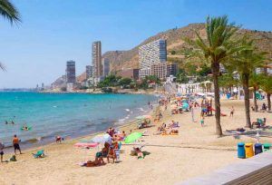 Playa de la albufereta en alicante