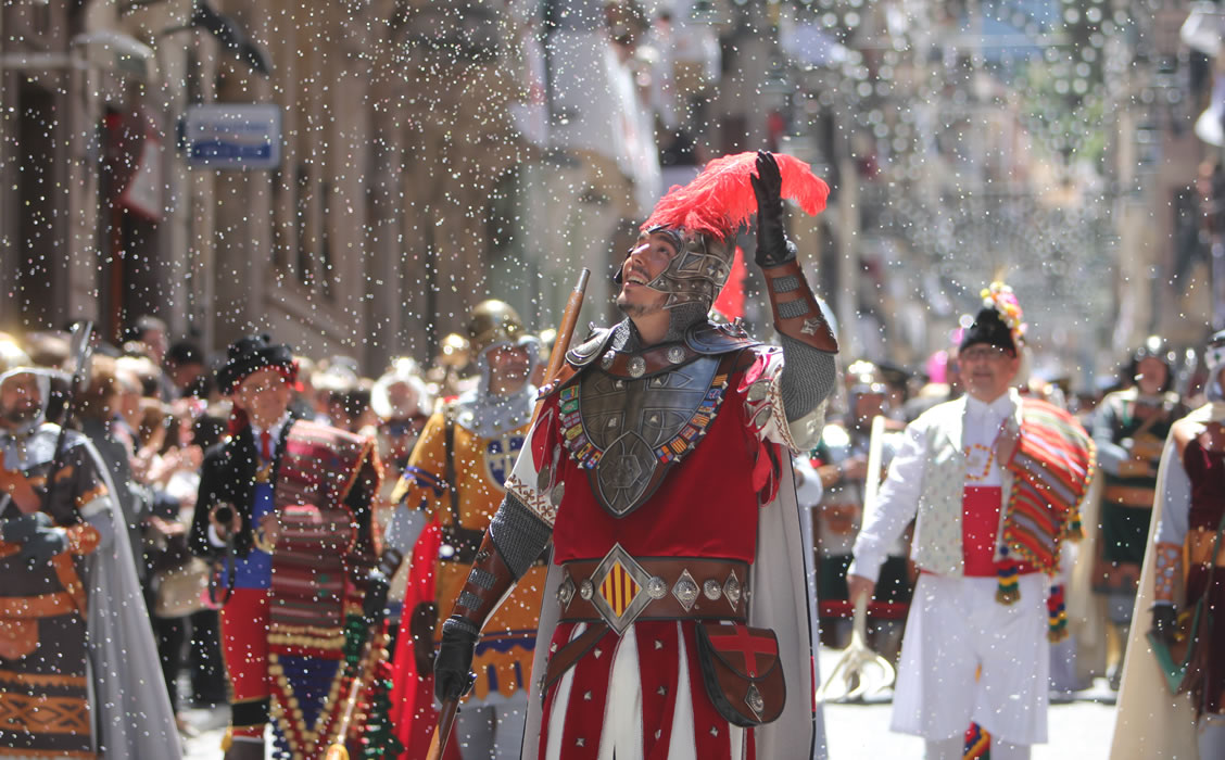 Actividades de Moros y Cristianos en Campello